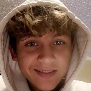 Meet your Posher, Logan